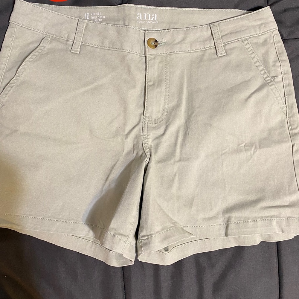 Women’s Mid-Rise Ana Shorts